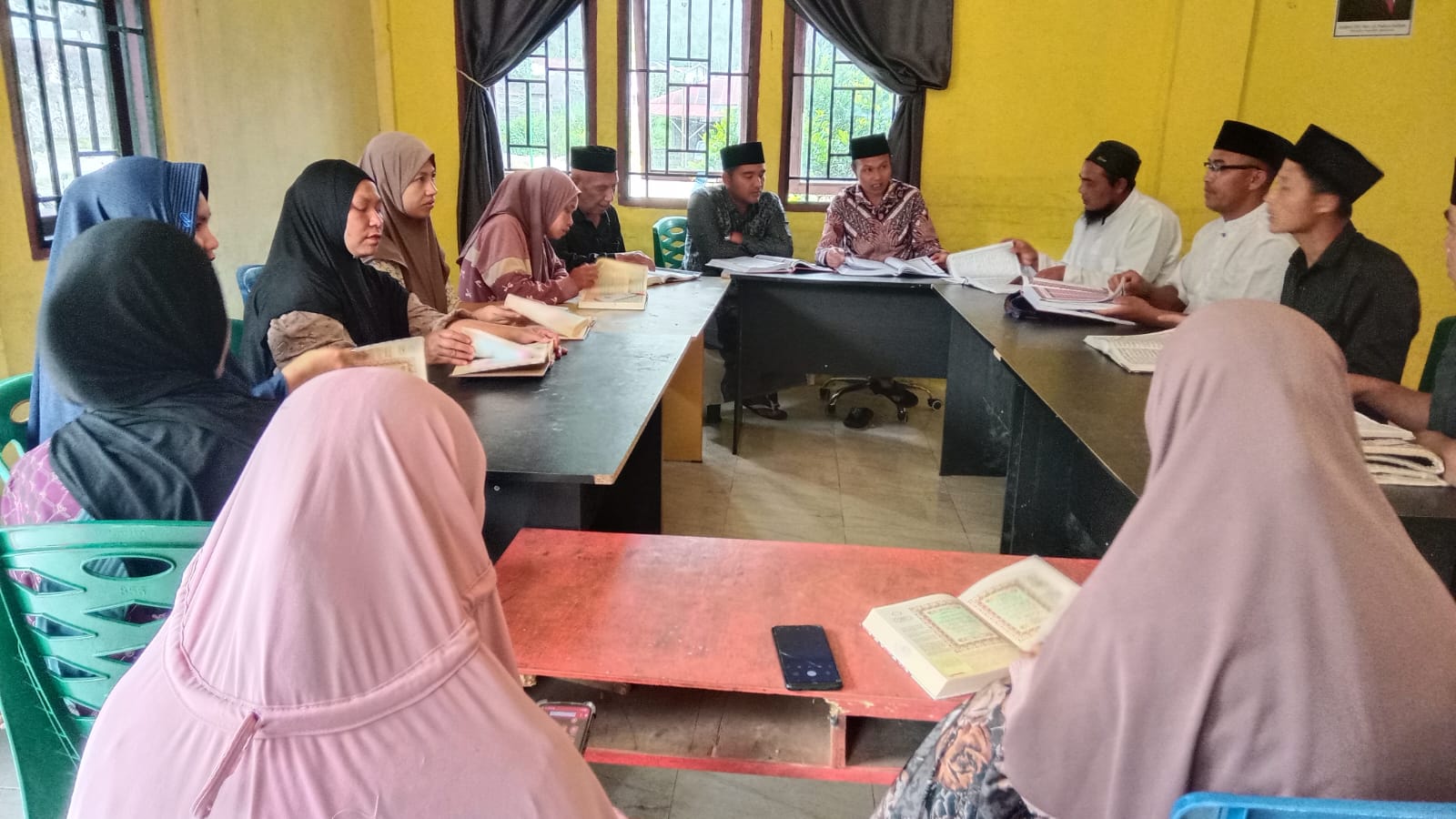 APARATUR DESA WIH PORAK "GEMAR MEMBACA AL QUR'AN"