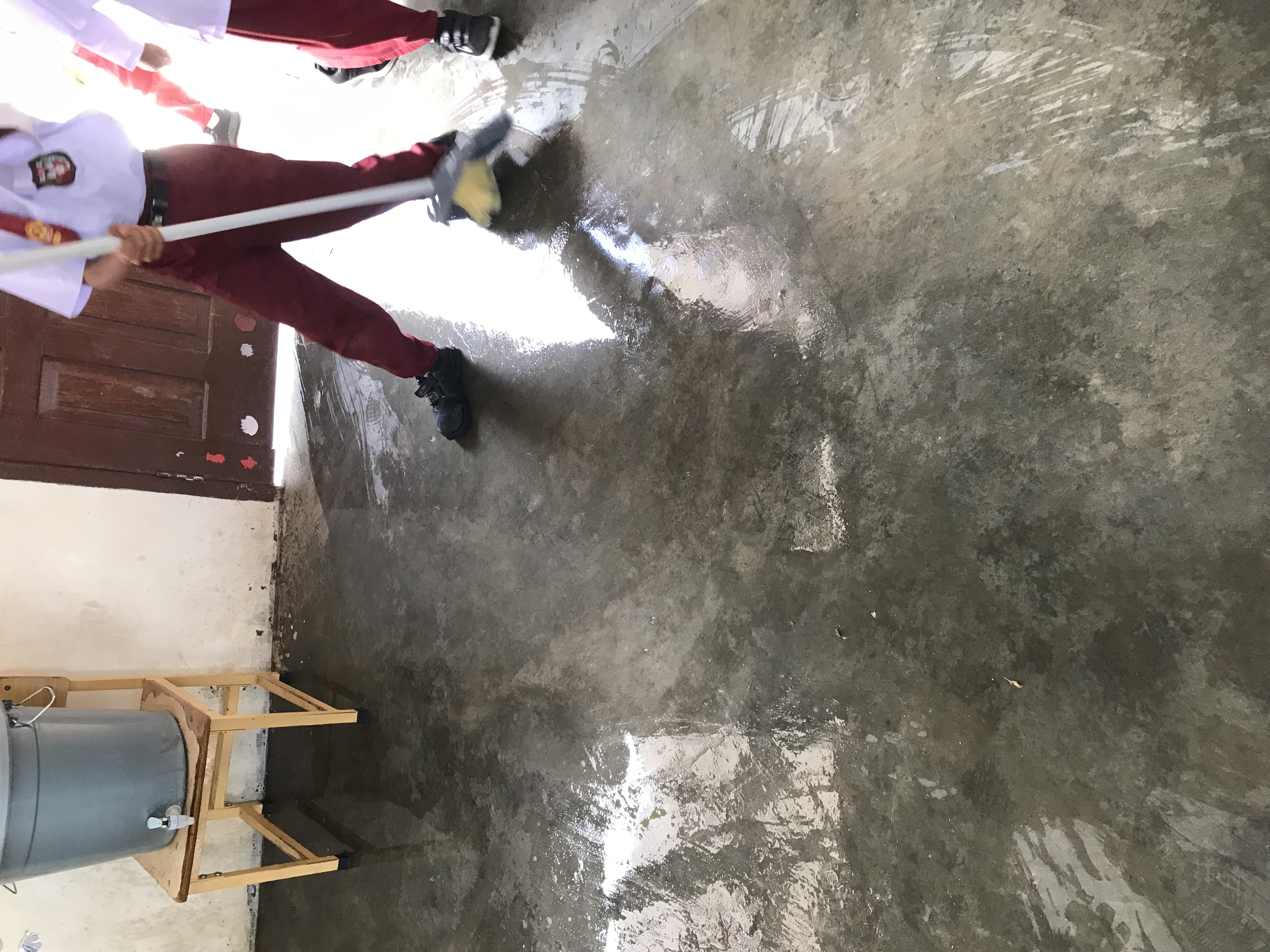 Gotong royong bersama SDN 6 Bies